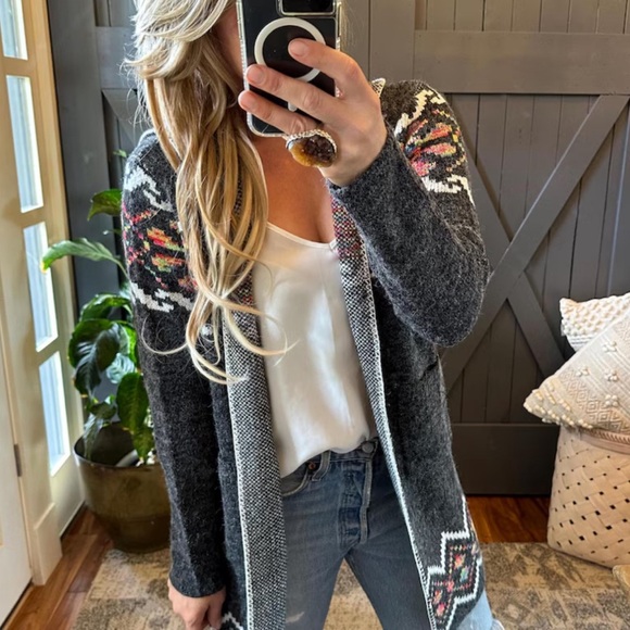 New Tribal Print Long Black Cardigan Hooded Sweater Southwest Western - Picture 12 of 15